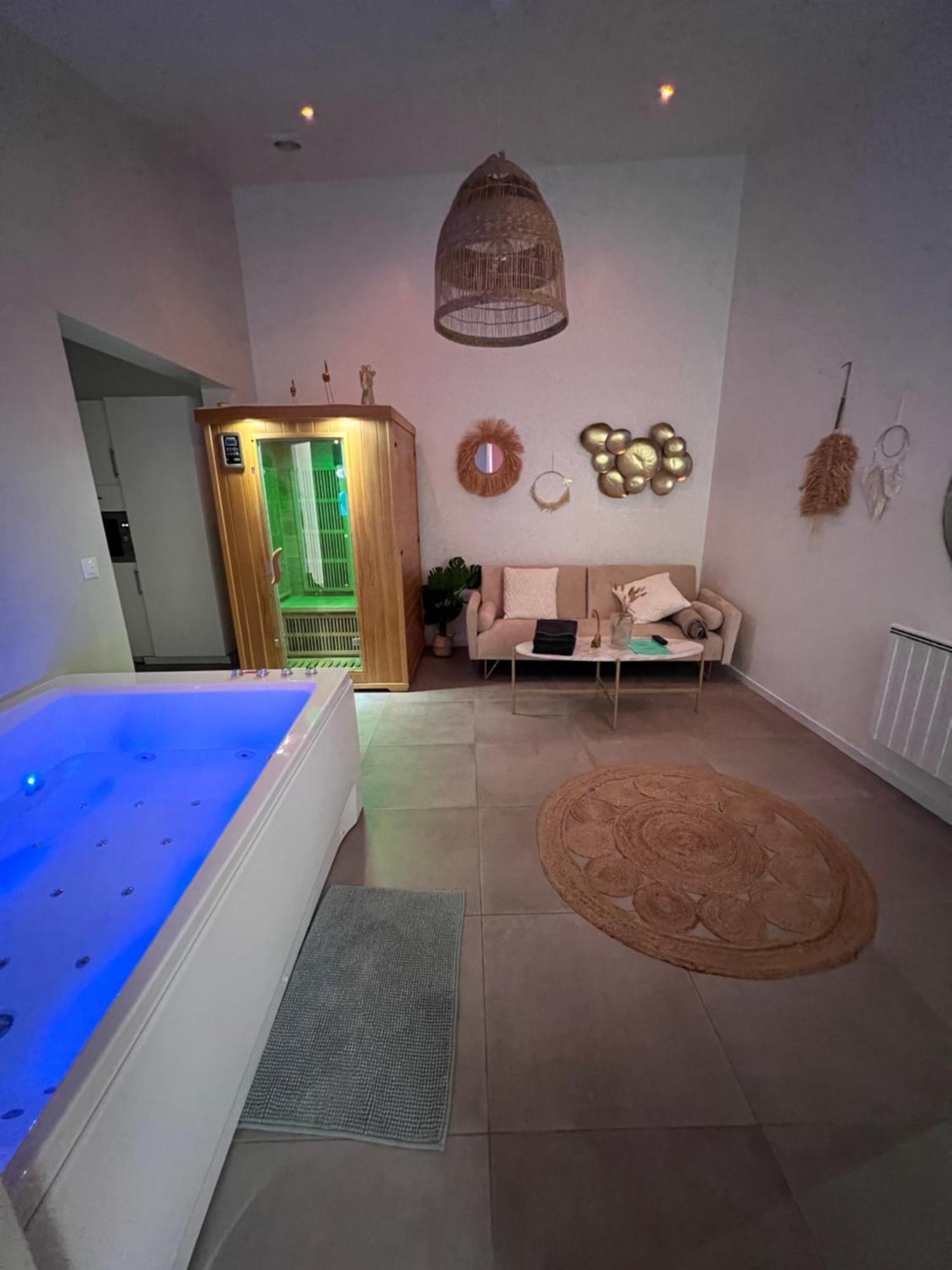 Villa Spa Jungle à Le Mesnil-Saint-Denis Extérieur photo